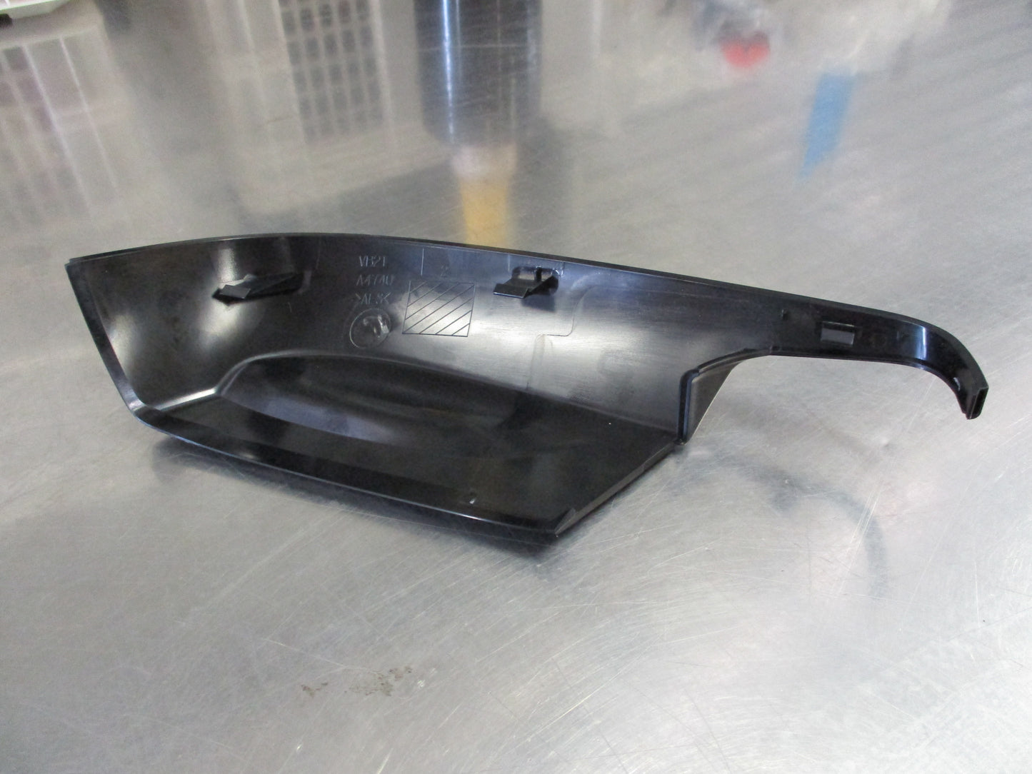 Subaru Forester/Impreza/Outback Genuine Left Hand Lower Mirror Cover New Part