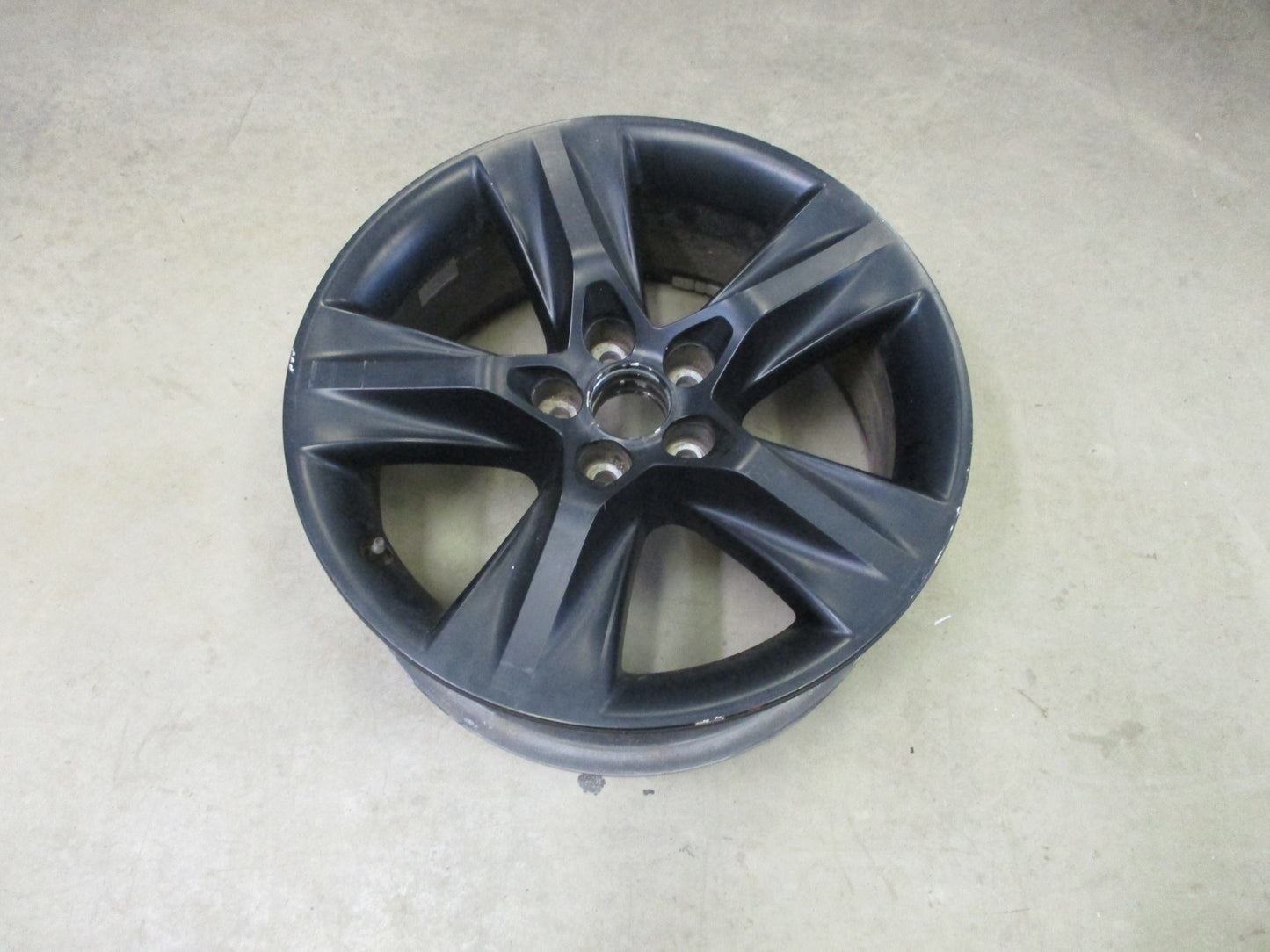 Toyota Kluger Genuine 19 Inch Alloy Wheel Used VGC