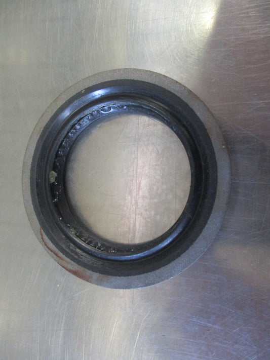 Holden Rodeo Genuine Front Wheel Oil Seal New Part