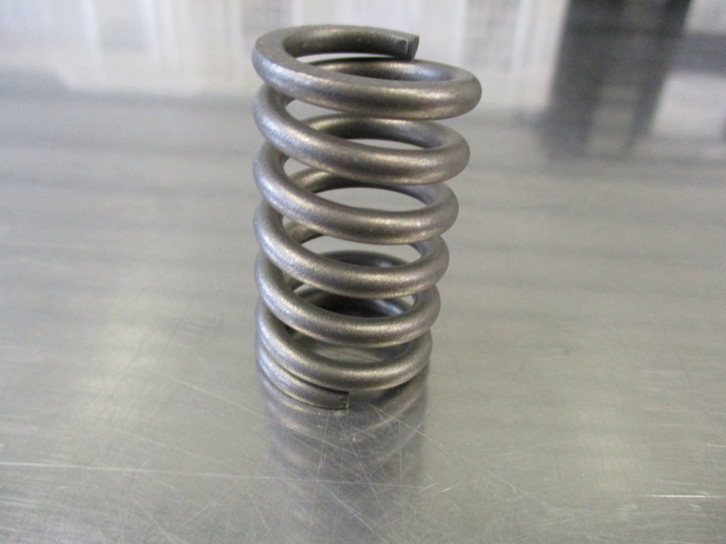 Mitsubishi Genuine Exhaust Manifold Spring New Part