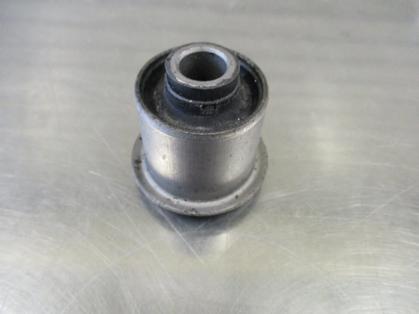 Kia Sorento Genuine Upper Control Arm Bushing New Part