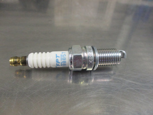 Fiat Panda/Punto/500/Alfa Romeo Mito Genuine Spark Plug New Part