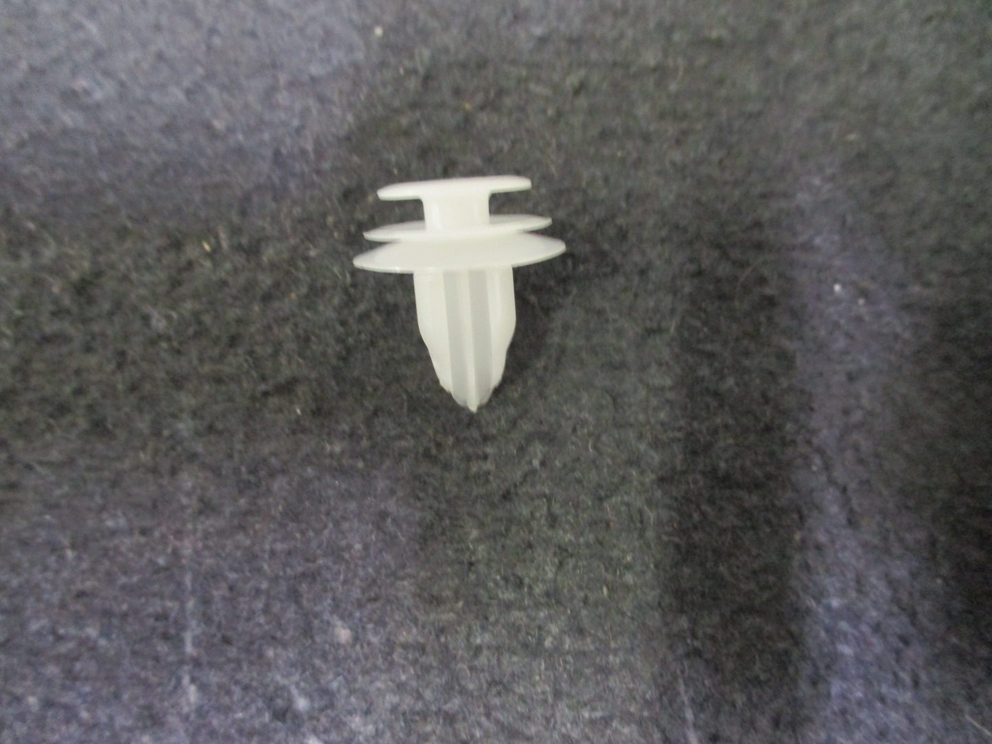Toyota Camry, Corolla, Rav4, Kluger Genuine Interior Trim/ Garnish And Mould Retainer Clip New Part