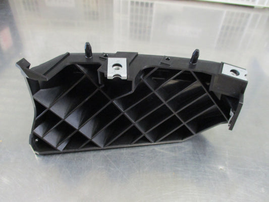 Nissan D40T Navara Genuine Right Hand Front Bumper Side Bracket new Part