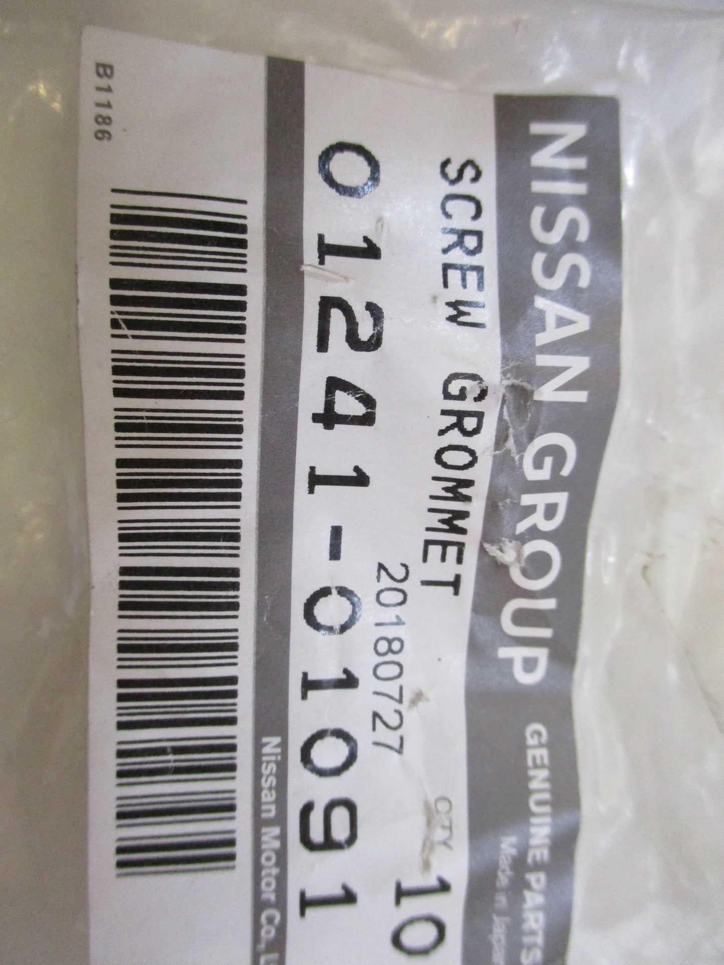 Nissan Pathfinder/Murano Genuine Screw Grommet New Part