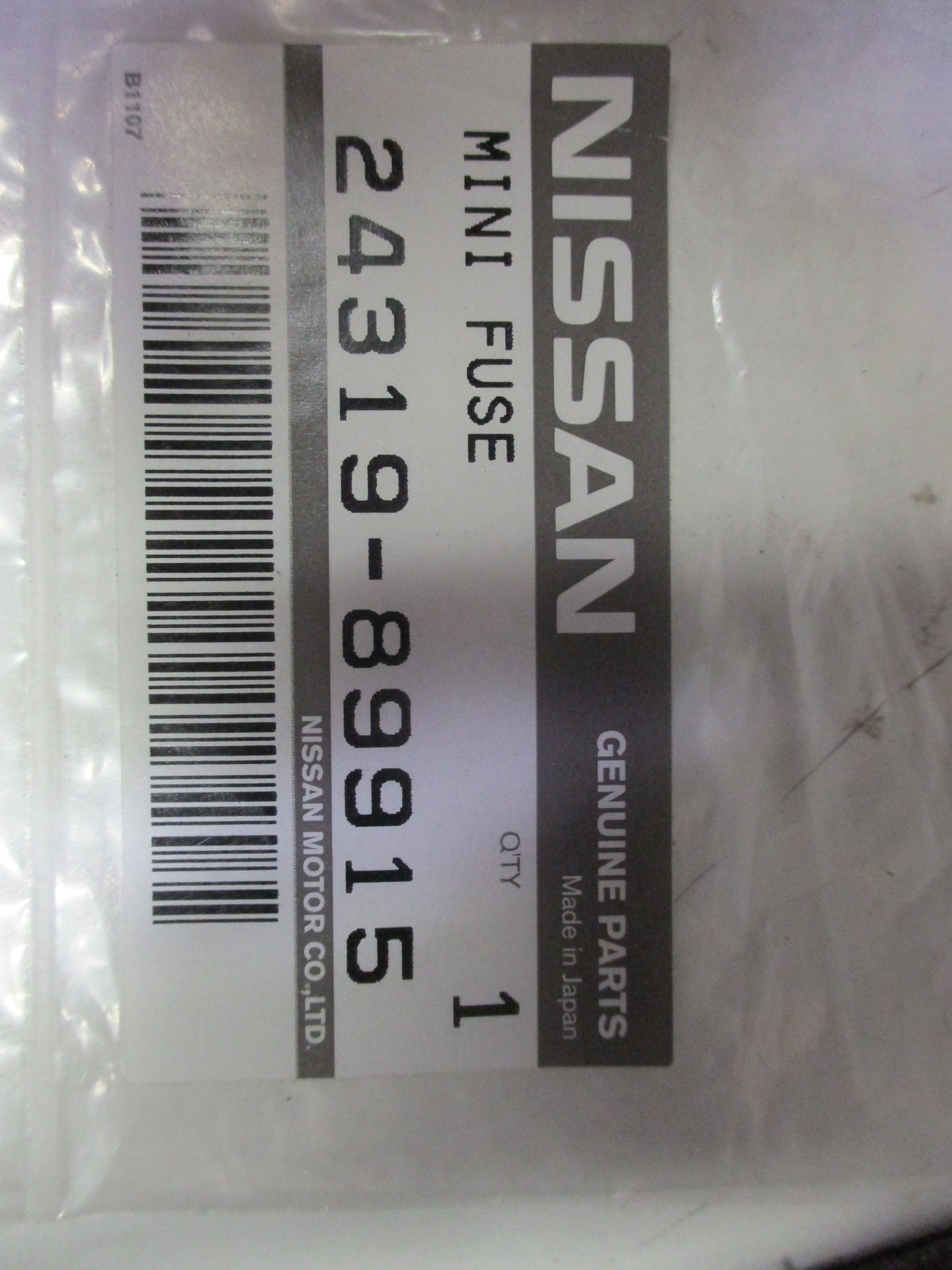 Nissan Skyline Genuine Mini fuse 15 AMP Wide Range Of Models New Part