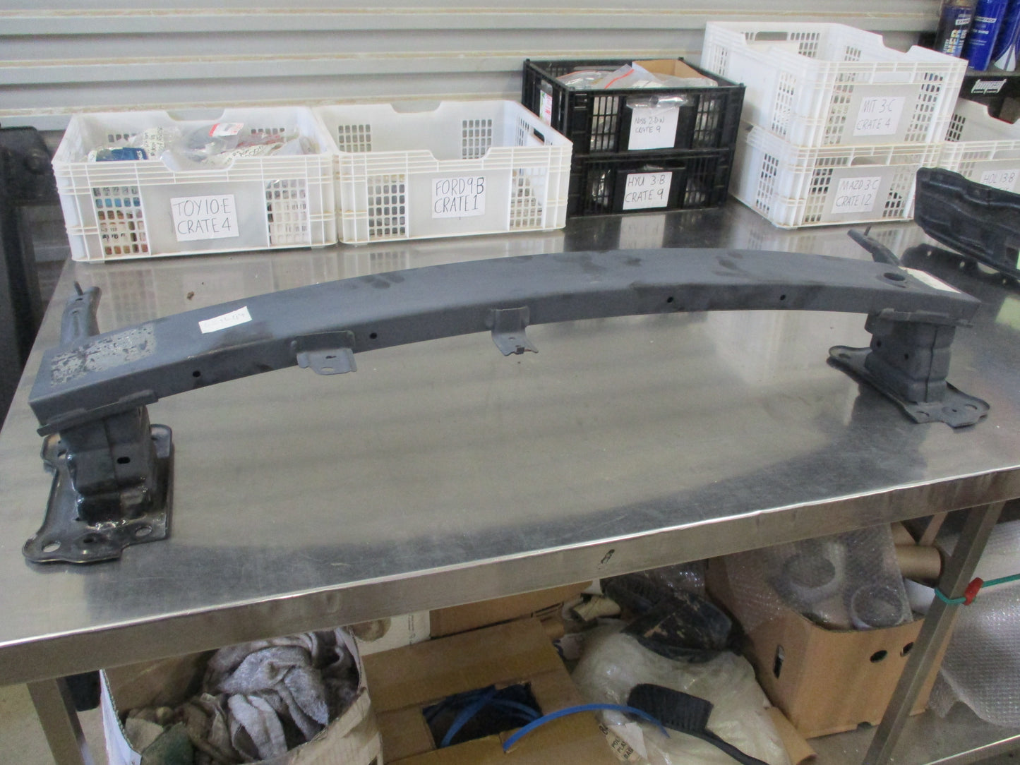 Kia Sportage QL Genuine Front Bumper Rail New Part