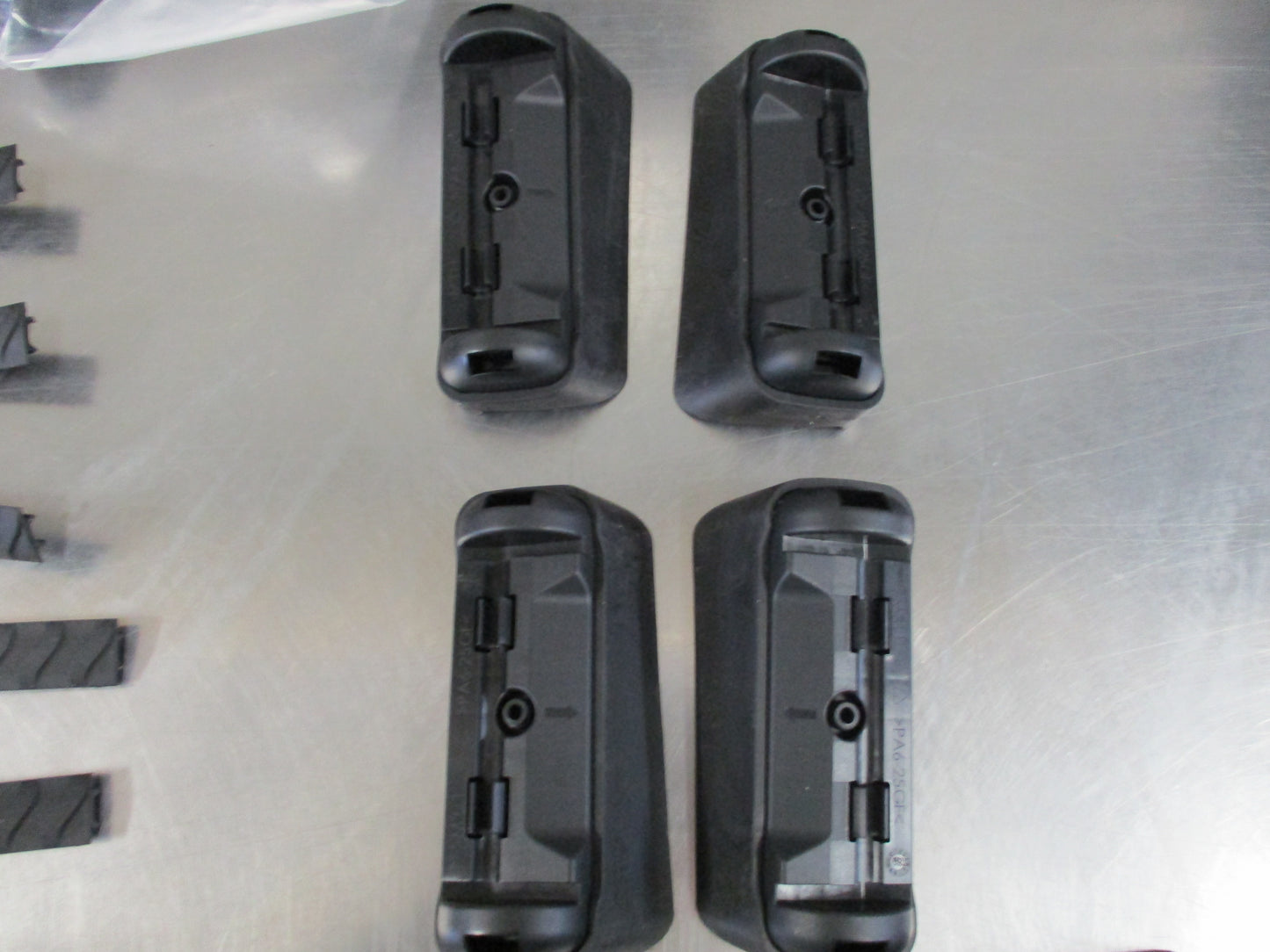 Toyota Corolla Hatch Genuine Aerorack Roof Rack Kit New Part