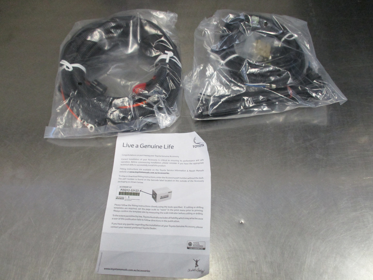 Toyota Hilux Genuine Driving Light Wiring Harness Kit New Part