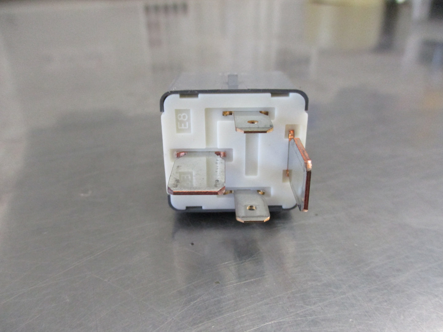 Toyota Corolla/Prius/Yaris/Rav4 Genuine Headlight Relay New Part