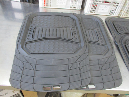Stonewall Universal Heavy Duty Rubber Floor Mat Set of 4 New Part