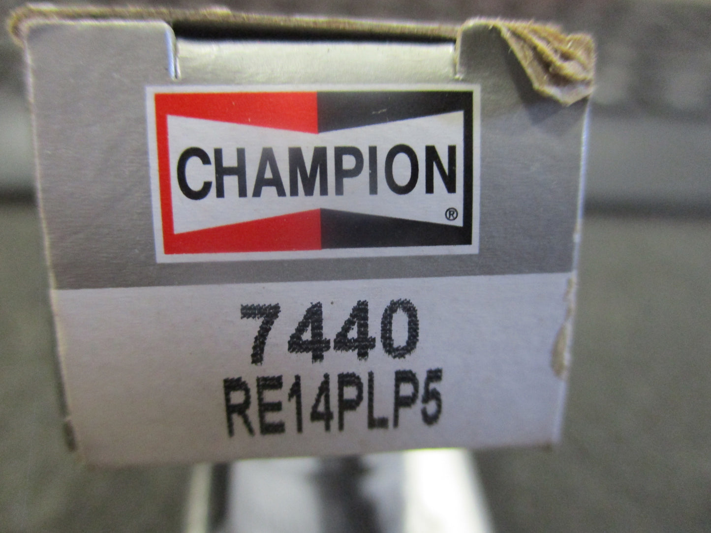 Champion Spark Plug Suits Jeep JK Wrangler/Chrysler Grand Voyager New Part