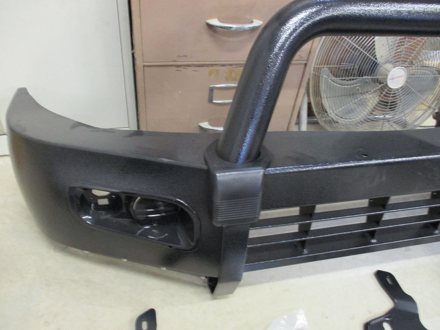 Mitsubishi MQ Triton GLS-Exceed Genuine Steel Black Hammer Tone Single Hoop Bull Bar New Part