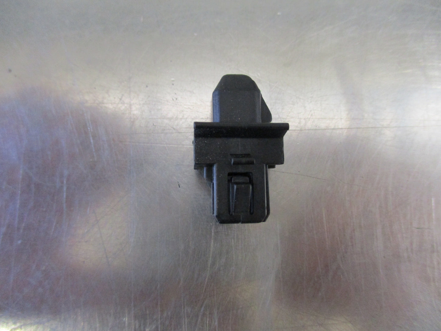 Subaru Forester/Legacy Genuine Grille Assembly Clip New Part