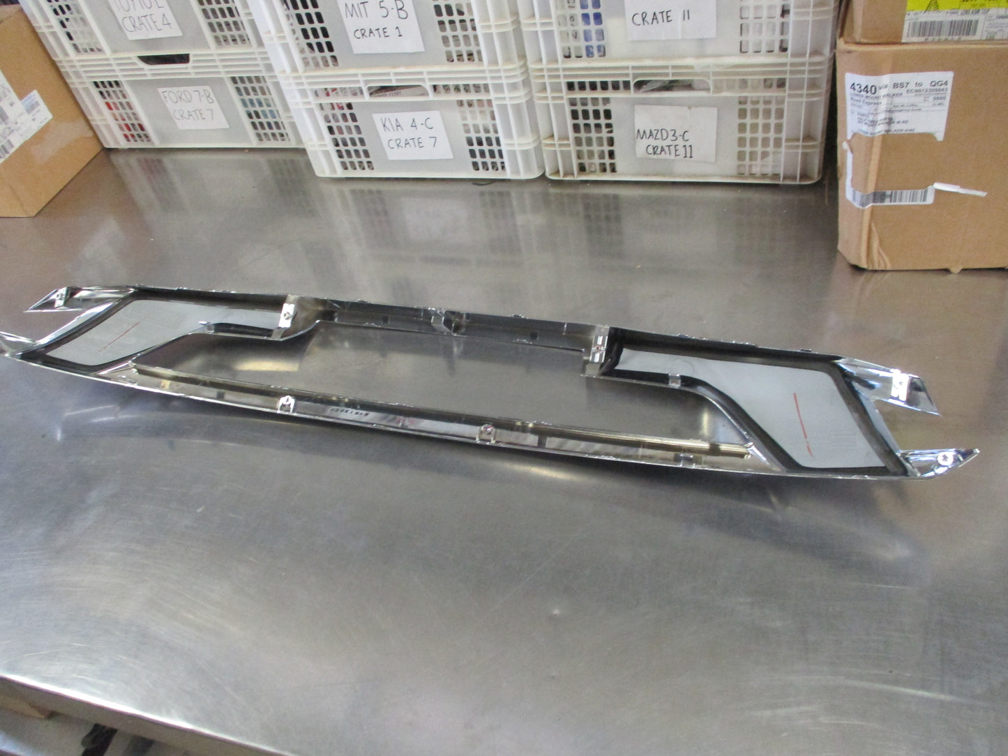 Isuzu D-Max Genuine Upper Chrome Radiator Grille New Part