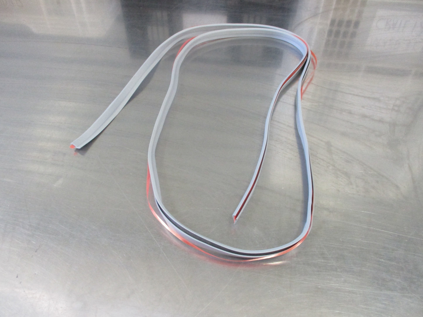Isuzu D-Max/Holden RC Colorado Genuine Left Hand Front Grey Flare Seal New Part