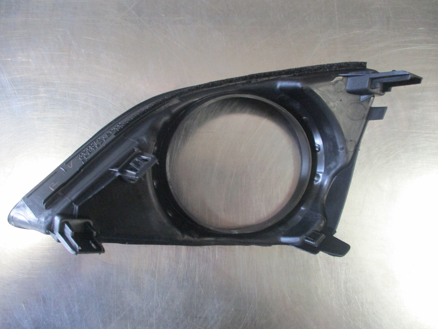 Toyota Corolla Genuine Front Right Fog Light Bezel New Part