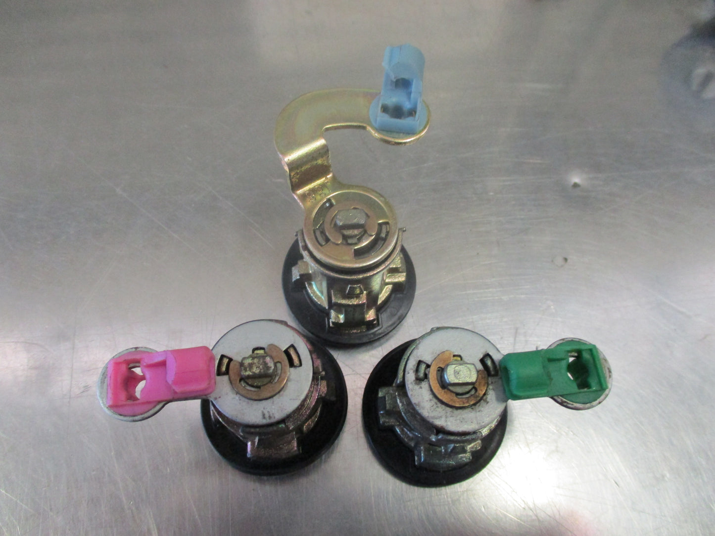 Nissan GU Patrol Genuine Key/Transmitter and Cylinder Lock Set Used Part