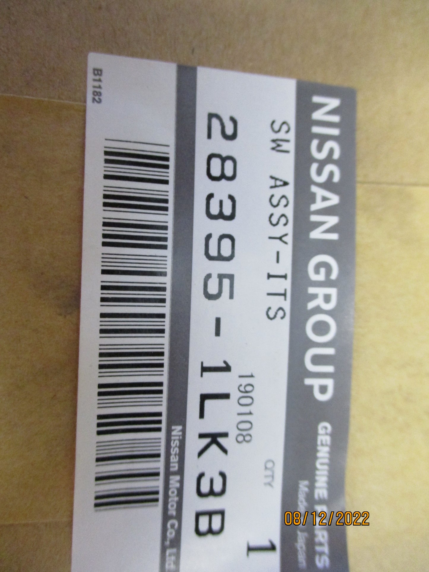 Nissan Patrol Y62 Genuine Audio Switch Control Assembly New Part
