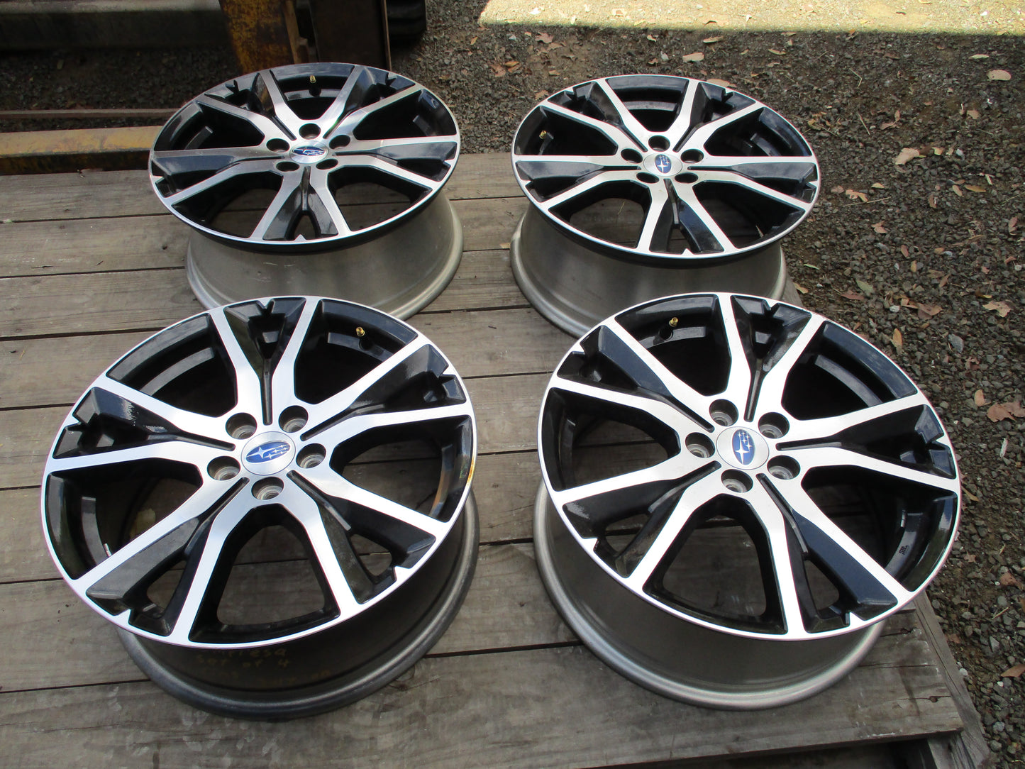 Subaru Impreza Genuine Set 4 Alloy Wheels 17x7J Used Part VGC
