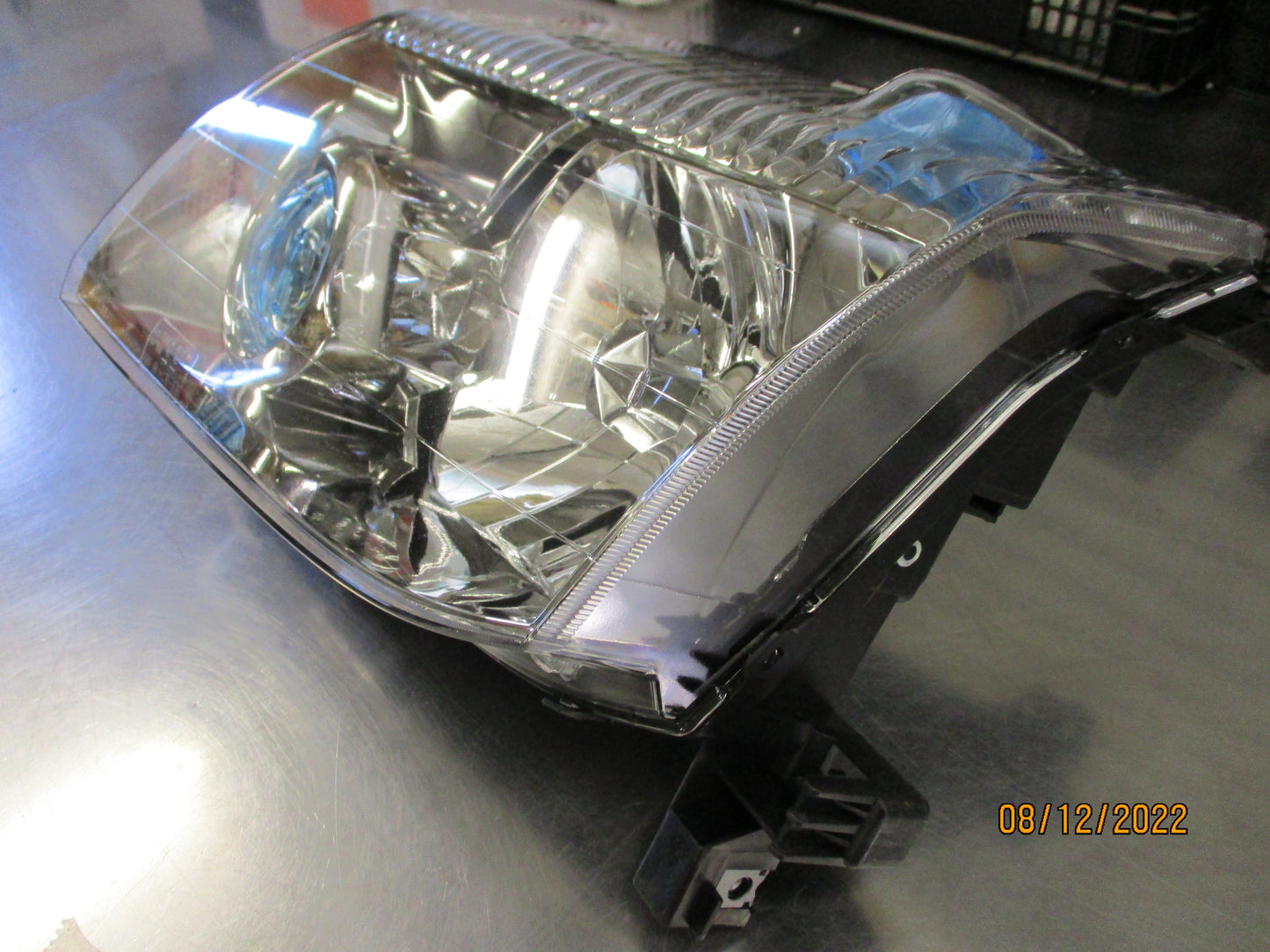 Nissan X-Trail T30 Genuine Left Hand Front Head Light New Part