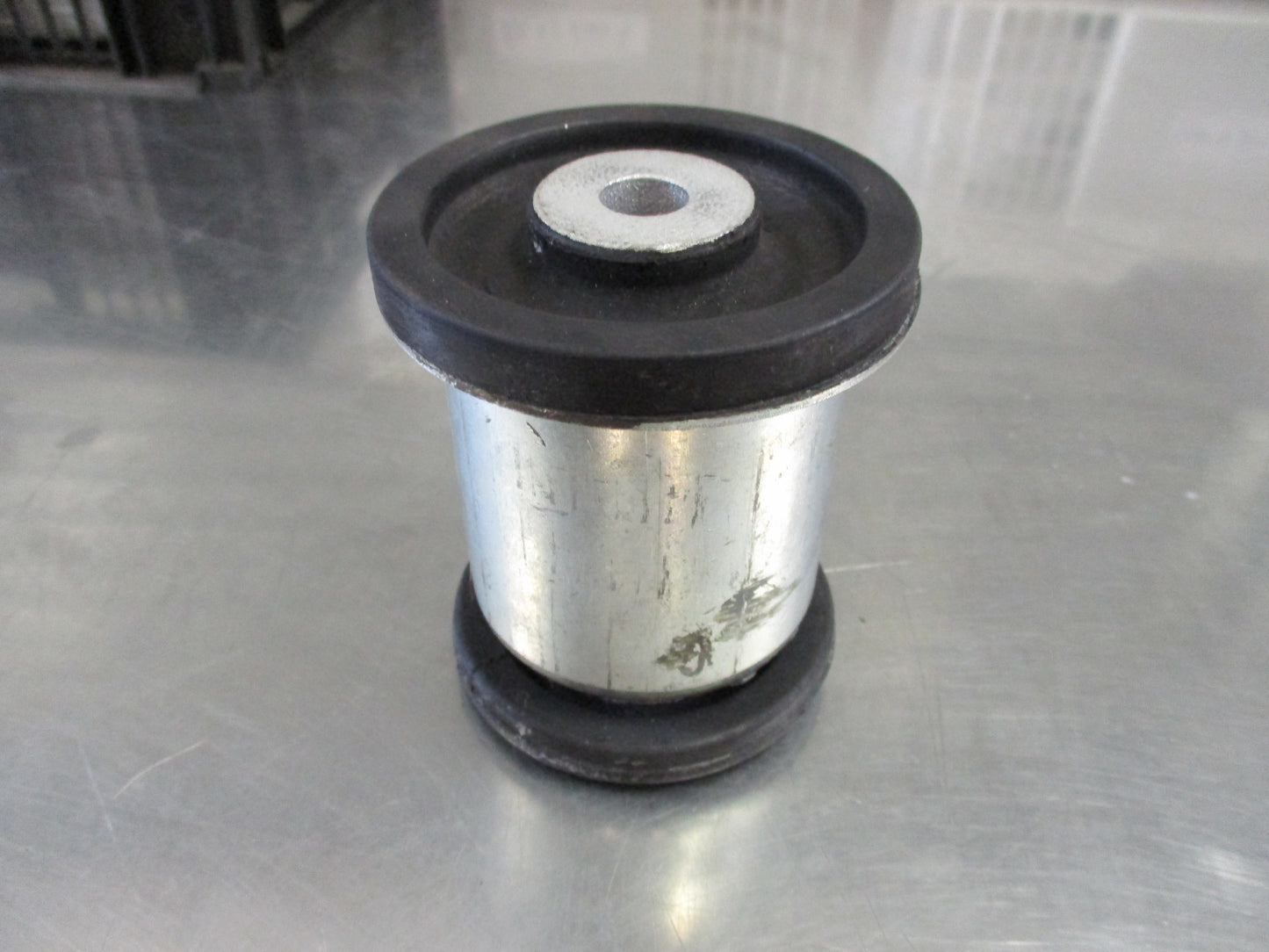 Volkswagen Amarok Genuine Rear Lower Control Arm Bushing New Part