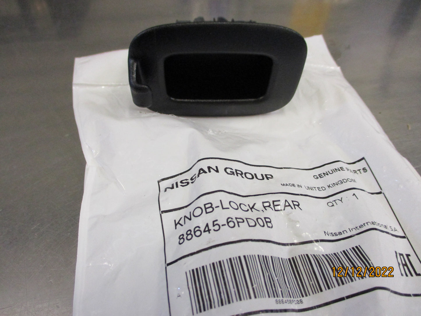 Nissan Juke Genuine Second Seat Release Button New Part