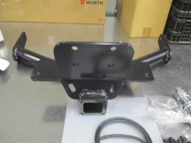 Land Rover Defender 110 Genuine Tow Bar New Part