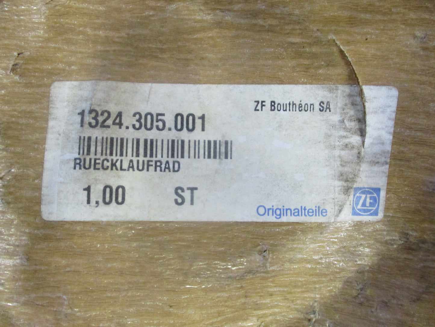 Isuzu/DAF/Iveco/Volvo Truck Genuine ZF Series Reverse Gear New Part