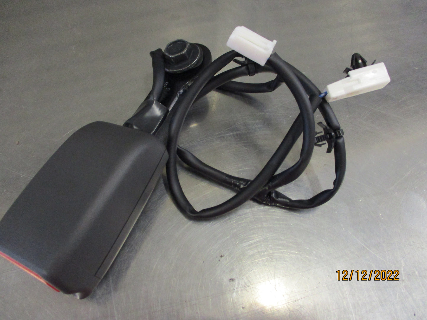 Nissan R51 Pathfinder Genuine Passenger Front Seat Belt Buckle New Part