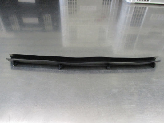 Holden RG Colorado/Trailblazer Genuine Bonnet Front Weatherstrip New Part