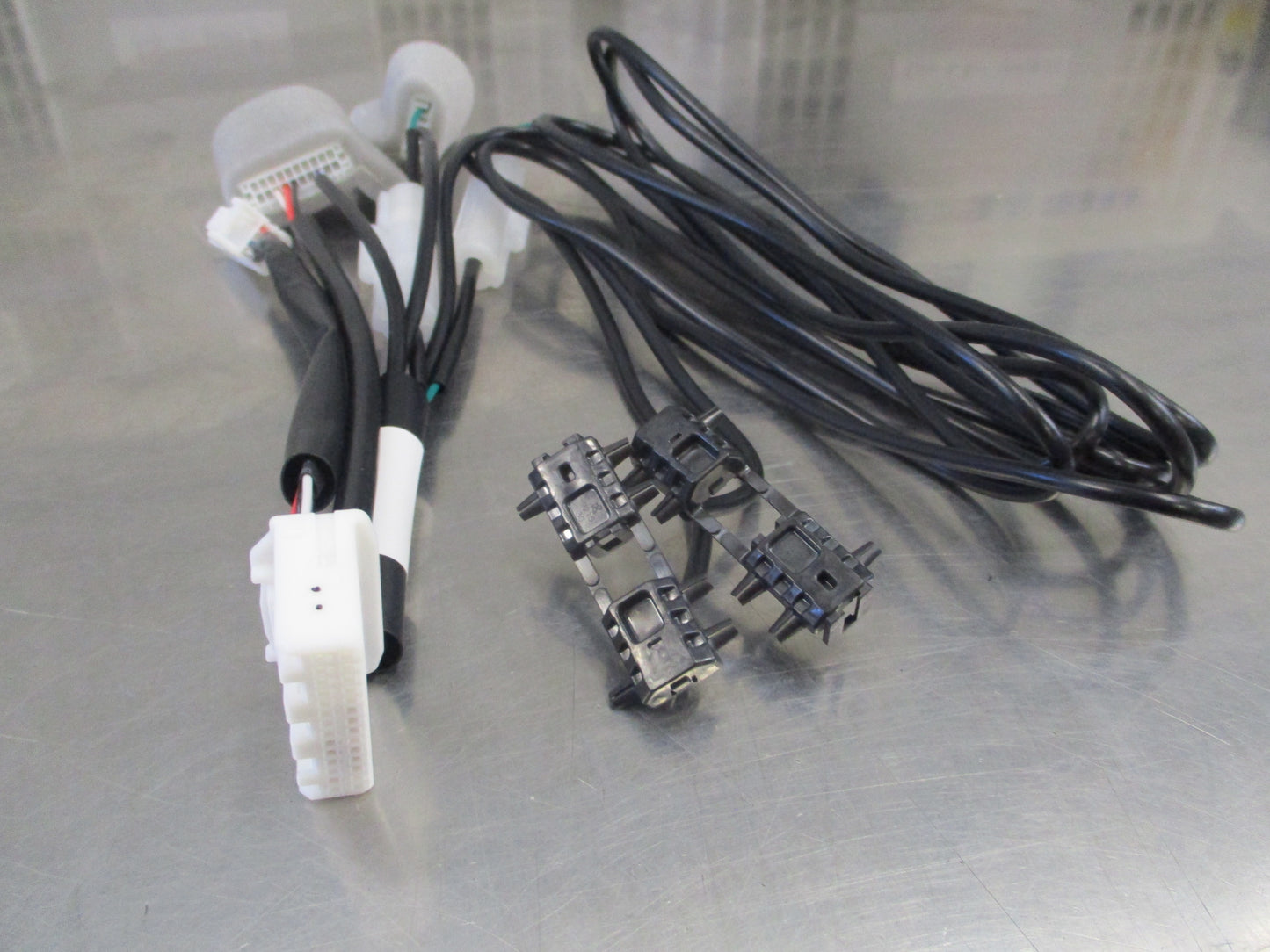 Toyota Prado Genuine 20P Audio Wiring Harness New Part