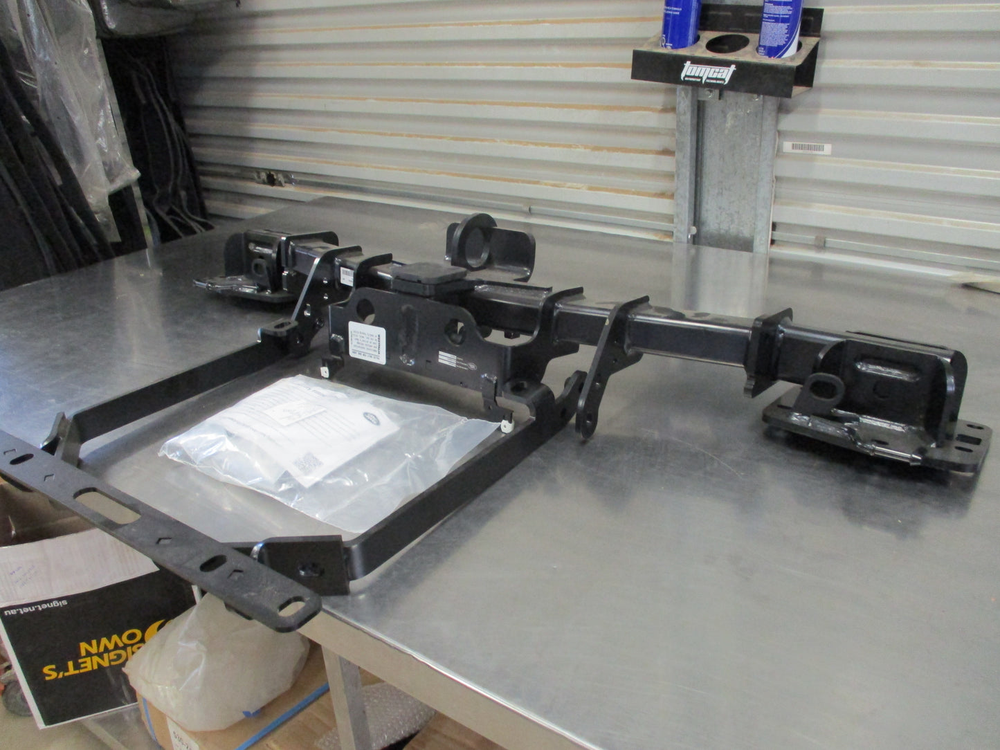 Land Rover Range Rover Sport Genuine Tow Bar Kit New Part