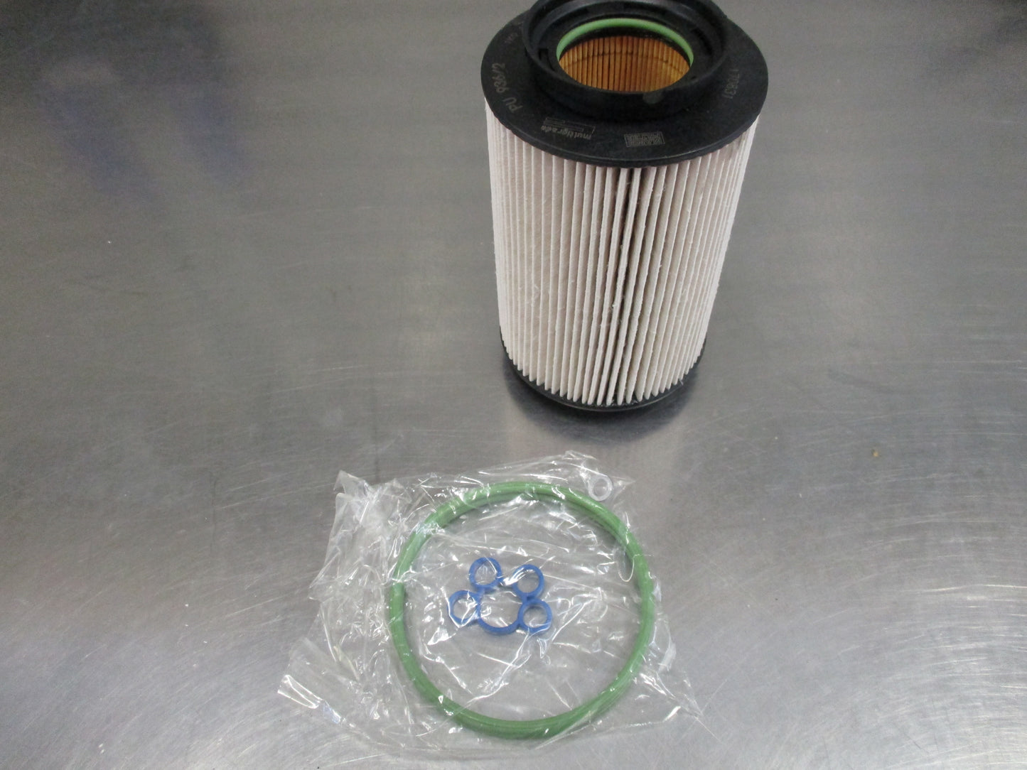 VW Golf-Jetta-A3 Genuine Fuel filter New Part