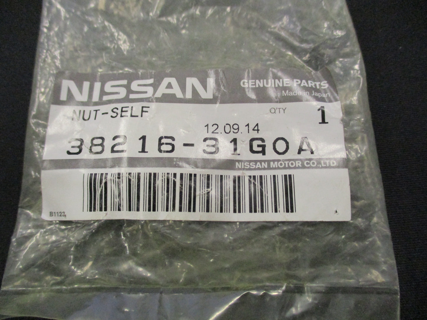 Nissan Navara D40M-R51 Pathfinder Genuine Diff Side Lock Nut New