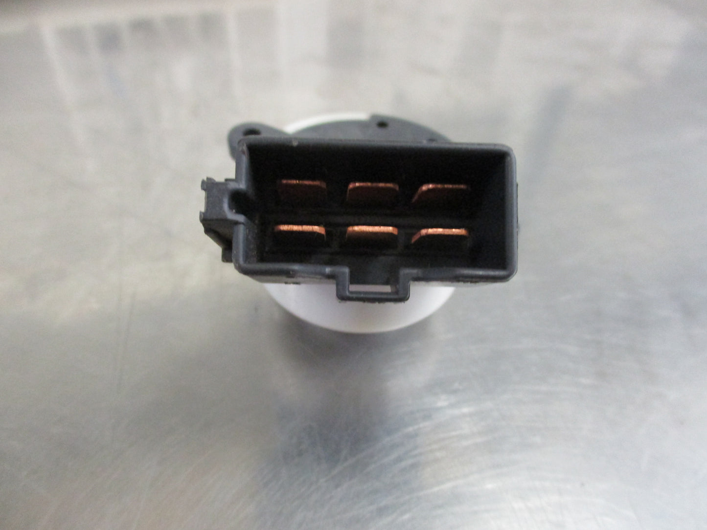 Mitsubishi Pajero/Galant/Triton Genuine Ignition Switch New Part
