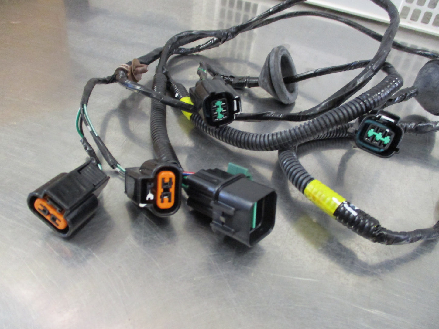 Mitsubishi Triton Genuine Main Rear Body Harness New Part