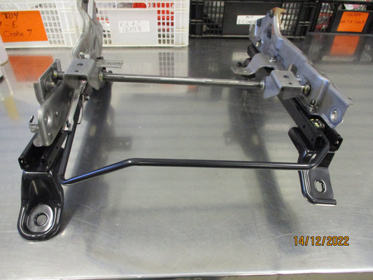 Nissan D40 Thai Navara Single Cab Genuine Drivers Seat Base Frame New Part