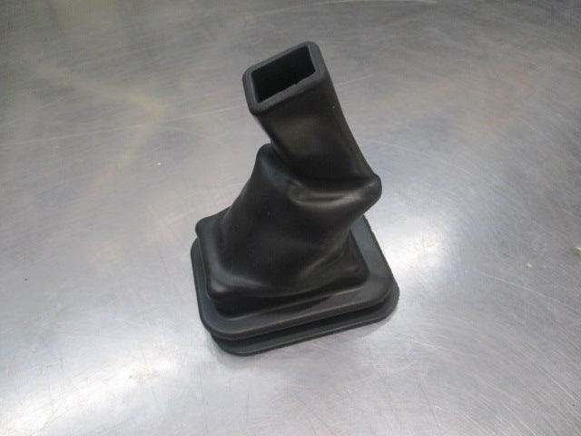 Mitsubishi Triton Genuine Boot Clutch Rubber New Part