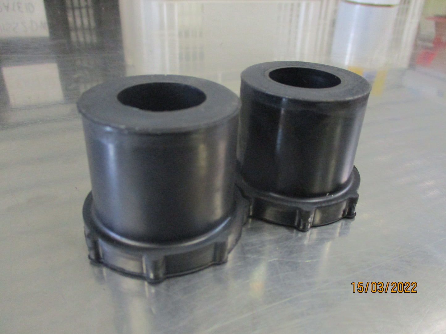 Isuzu NKR/NLR ELF Genuine Front Leaf Spring Bushing Pair New Part