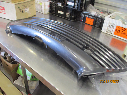 Toyota Camry Altise Sedan Hybrid Genuine Front Grille New Part