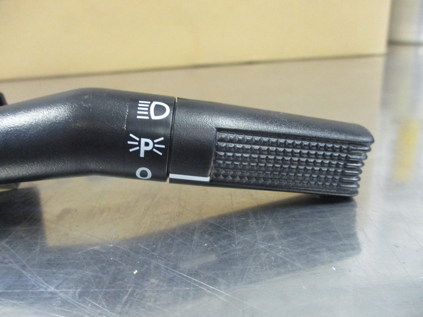 Nice Steering Wheel Indicator Stalk Suits Holden VL Commodore New Part