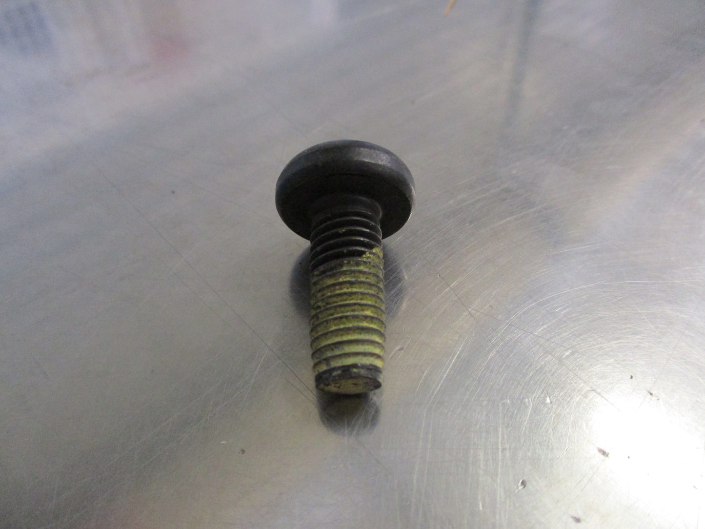 Nissan Skyline Genuine Idler Pulley Bolt New Part