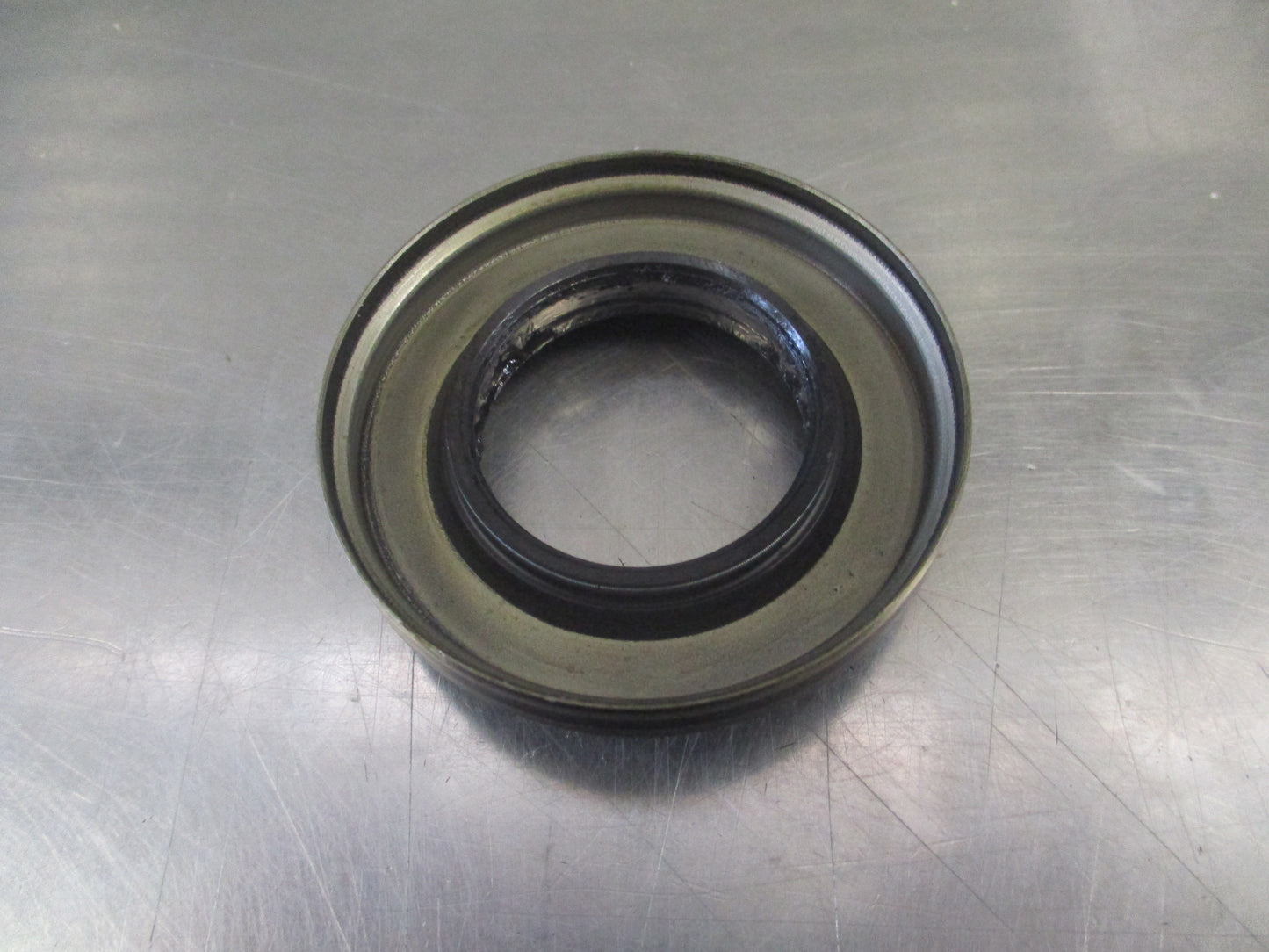 Nissan Altima/Maxima/Murano/Pathfinder/Quest Genuine Housing Converter Oil Seal New Part
