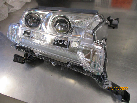 Toyota Landcruiser 200 Sahara Genuine Drivers LED Head Light New Part