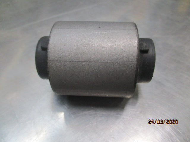Isuzu MU-X Genuine Lateral Support Rod Bush New Part