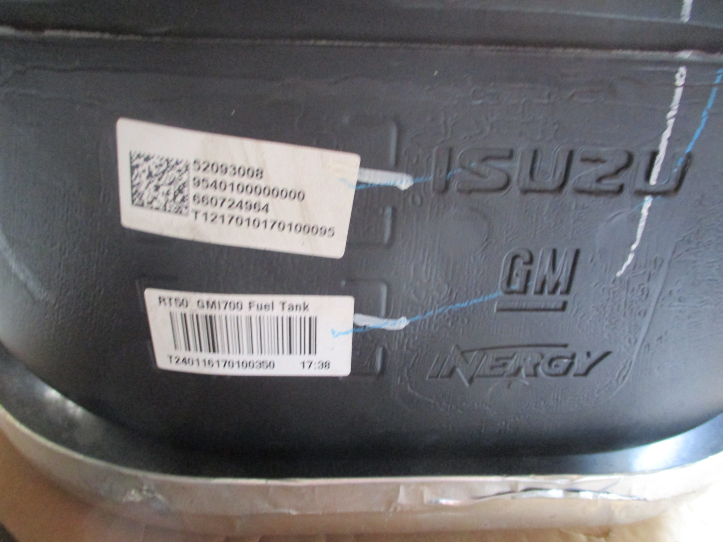 Holden RG Colorado/Isuzu D-max Genuine Fuel Tank Assembly Used VGC