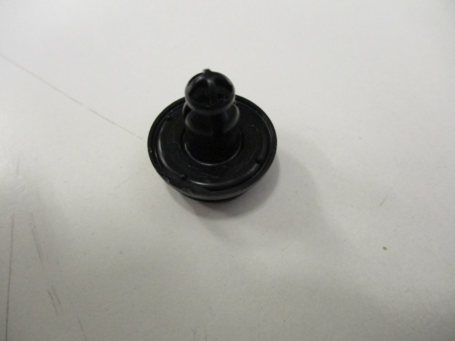 Nissan Genuine Wiring Harness Clip New Part