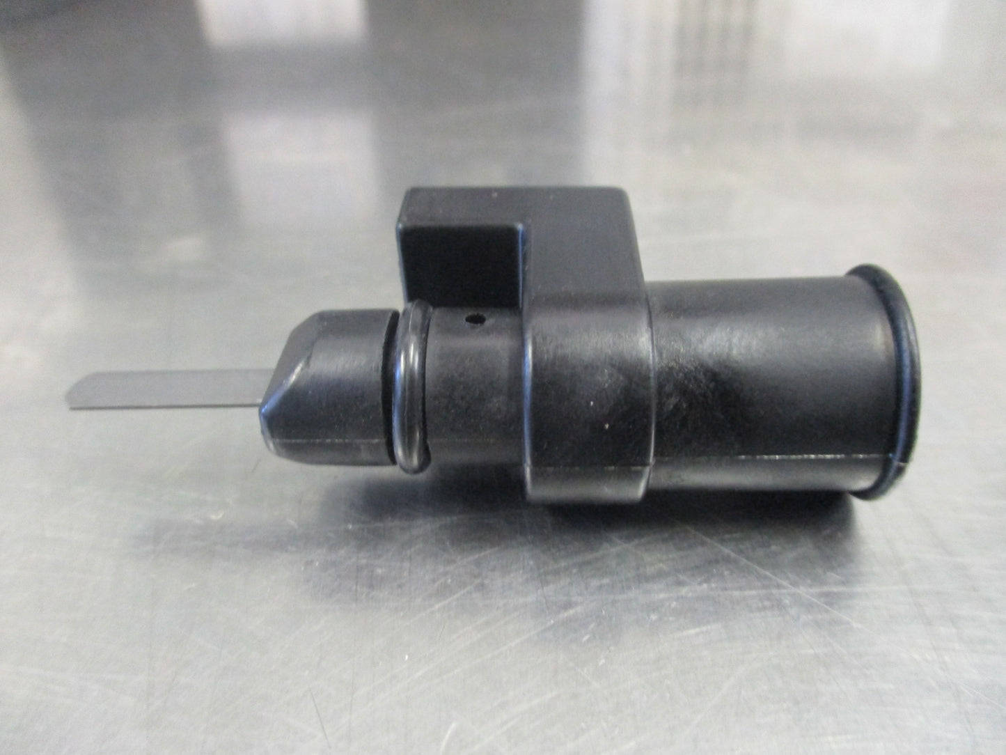 Nissan Pulsar/Almera Genuine Oil Level Sensor New Part