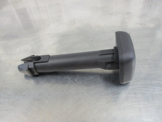 Isuzu D-max/MU-X Genuine Second Row Seat Head Rest Lock New Part